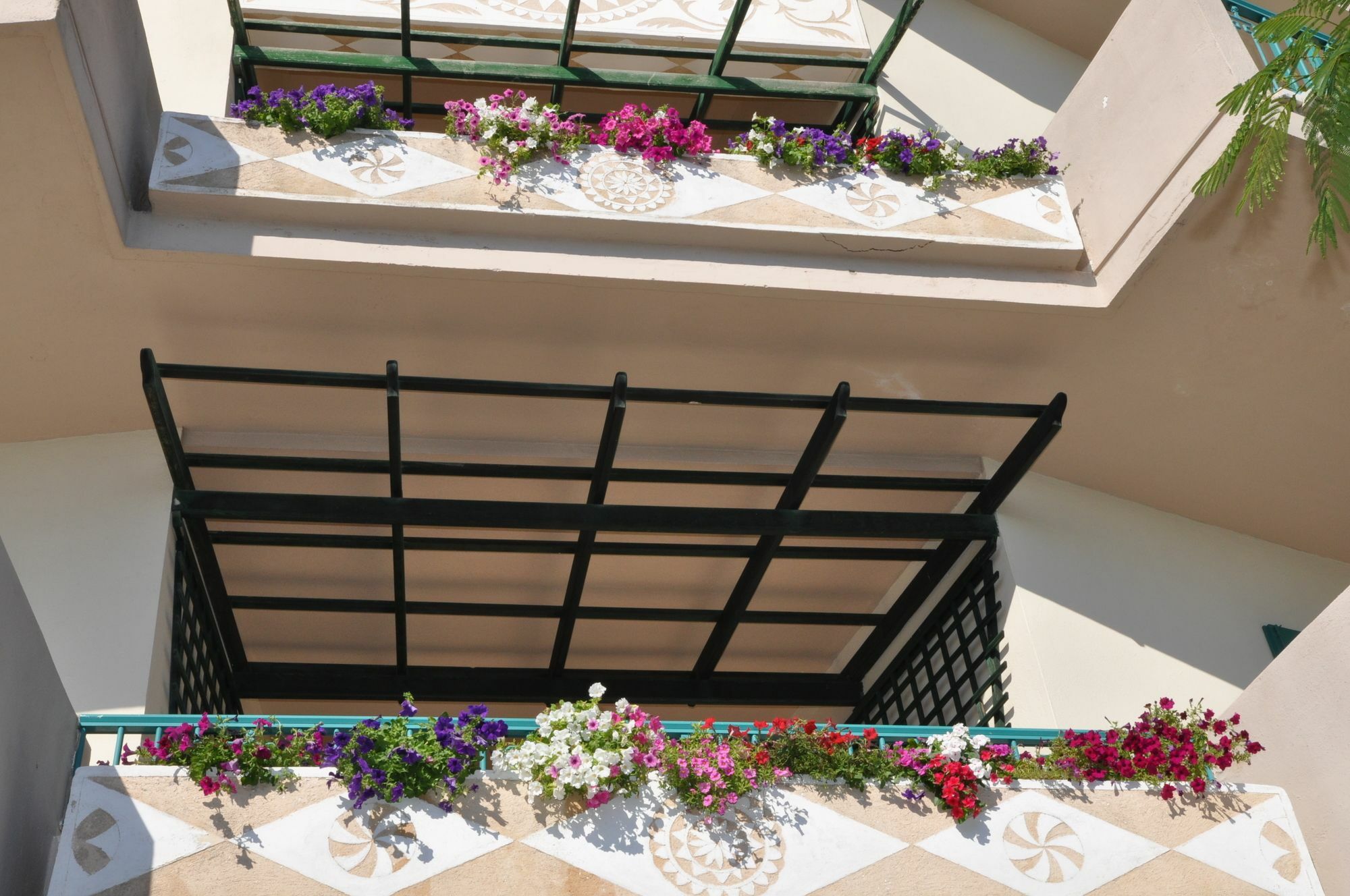 Kyveli Hotel Apartments Vrontados Ngoại thất bức ảnh