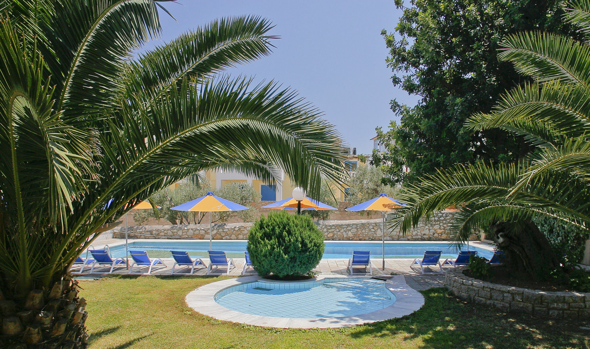 Kyveli Hotel Apartments Vrontados Ngoại thất bức ảnh